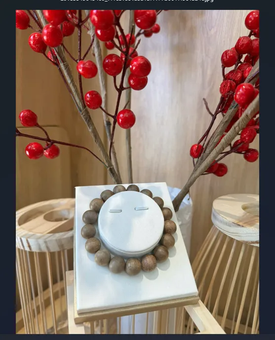 Natural Agarwood Bracelet – Dak Lak Vietnamese Oud (12mm Beads, Elegant &amp; Fashionable)